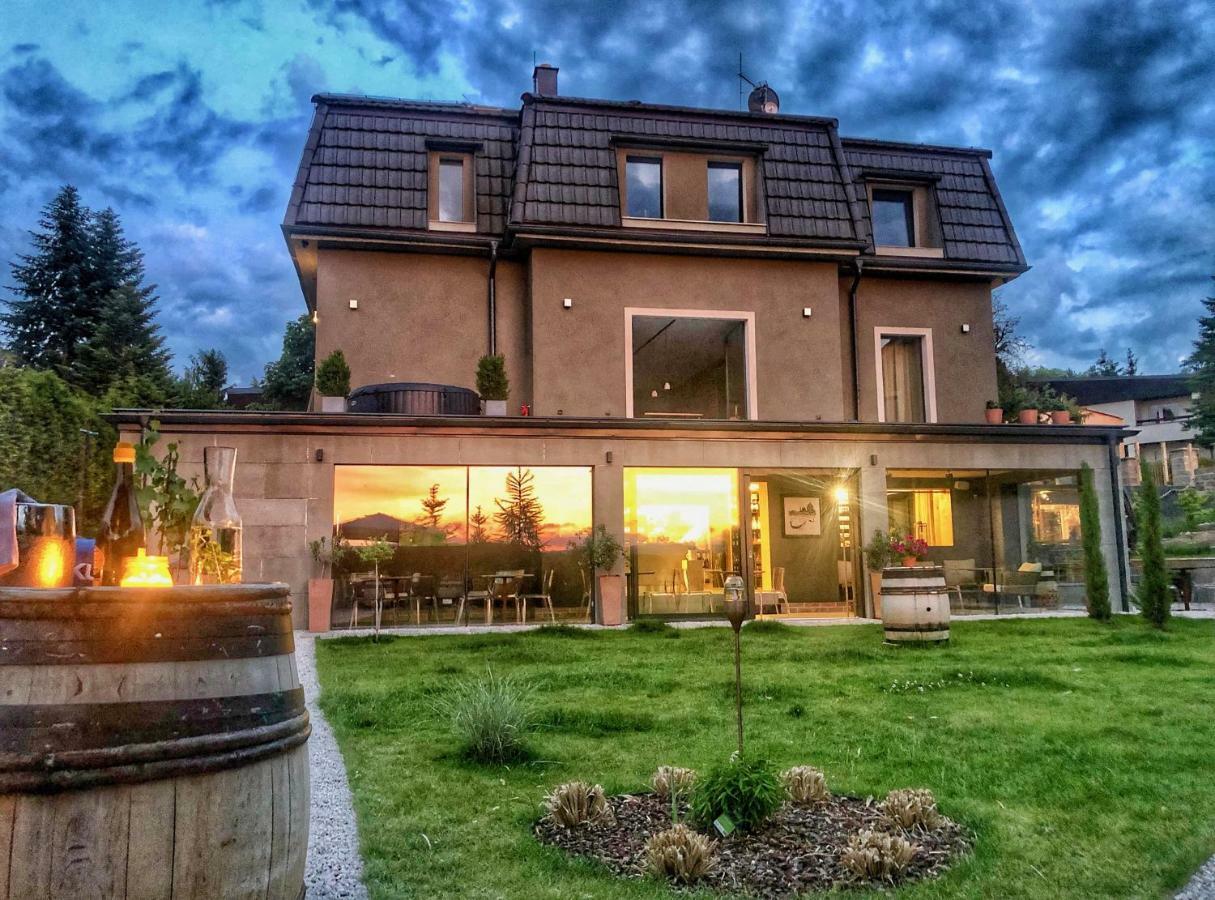 Villa Bricola - Boutique Apartments Karlovy Vary Exterior foto